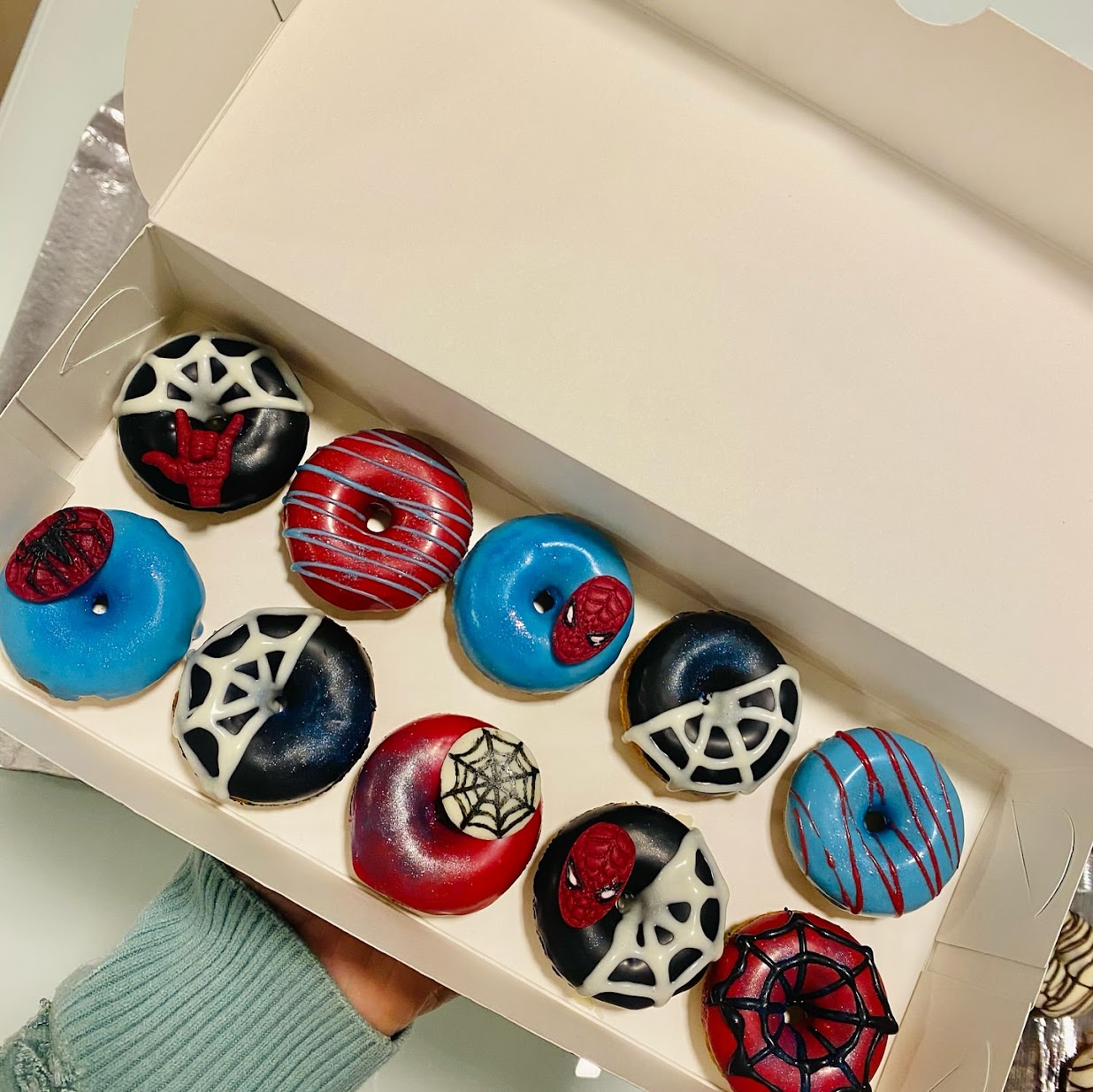 Mini donuts personalizados — Homem-Aranha